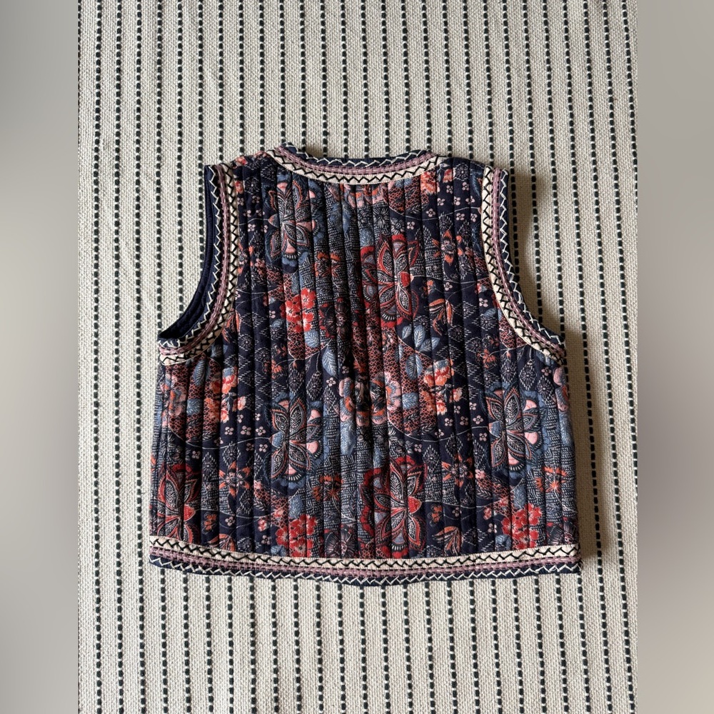 SOLD!! PLEASE DO NOT BUY! NWOT Rare Maison Hotel Floral Quilted Waistcoat Blue - Picture 5 of 5